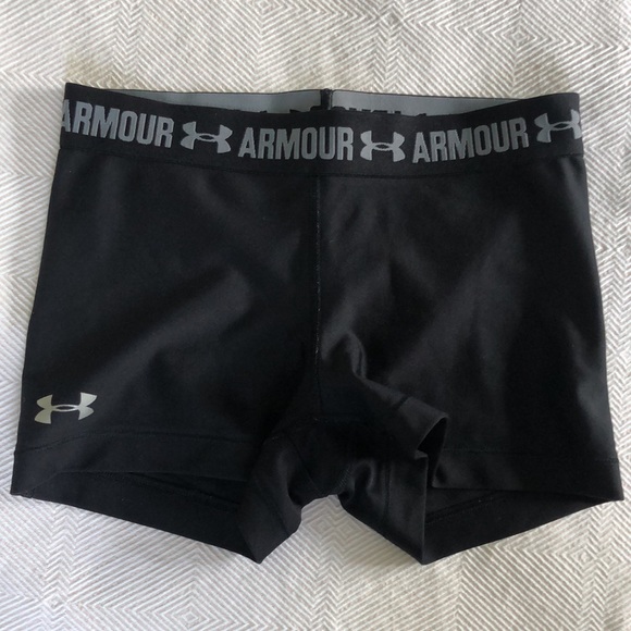 Under Armour HeatGear Mid-Rise Shorty, Black - Picture 2 of 4